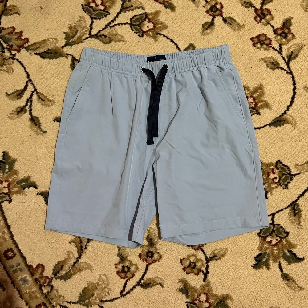Nice shorts but they don’t fit